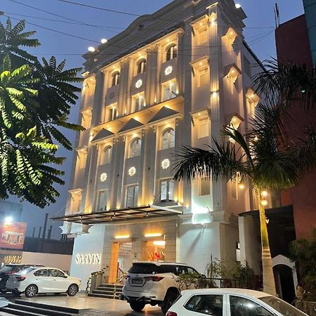 Hotel Sarvin Lucknow Eksteriør billede